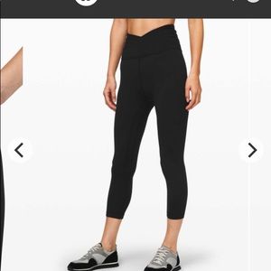 Lululemon Align Crop 21" *Cross Waist